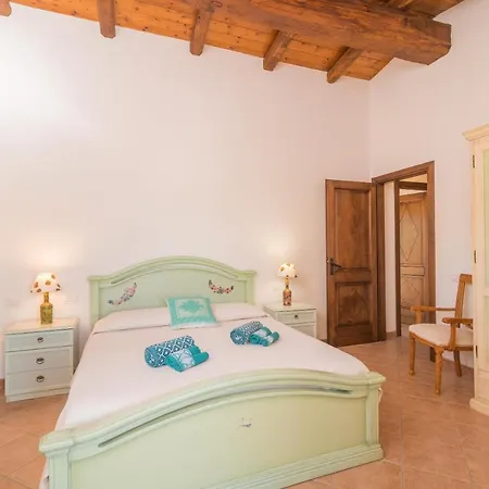 Monte Moro Azzi Russi Vila Arzachena